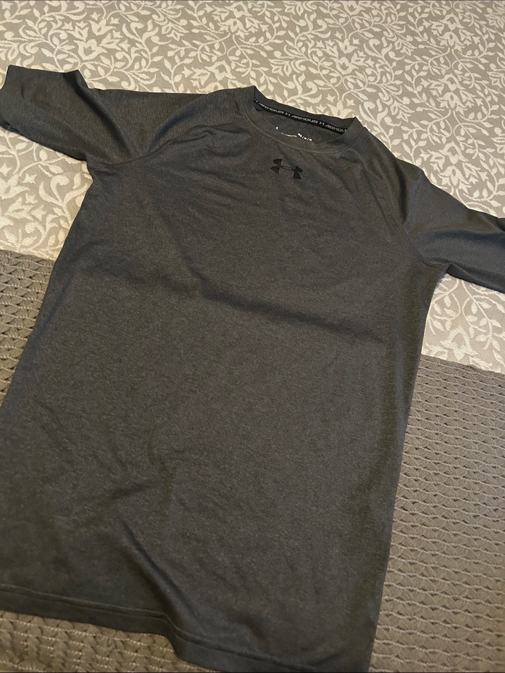 Under Armour Men's Charcoal Gray Short-Sleeve Performance Tee